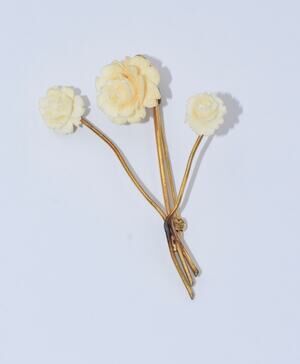 Vintage Winard 12K Gold Filled Carved Celluloid Flower Floral Brooch Pin